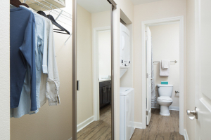 Escondido CA corporate housing, serviced apartments