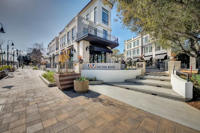 1710 on The Blvd sample image of Thousand Oaks CA short term housing
