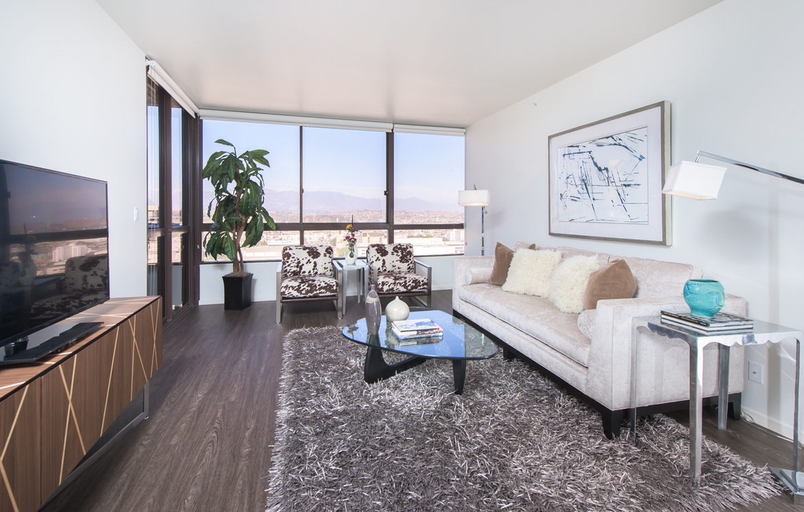 255 Grand Apartment Homes - Sample Image of Los Angeles, CA Temporary Housing