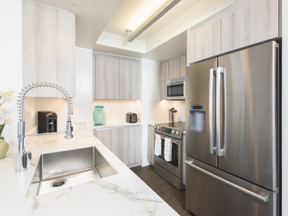 255 Grand Apartment Homes - Sample Image of Los Angeles, CA Nurse Housing intern