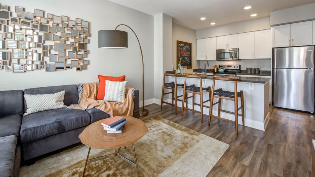 Alder Apartment Homes - Sample Image of Northridge, CA Furnished Apartments