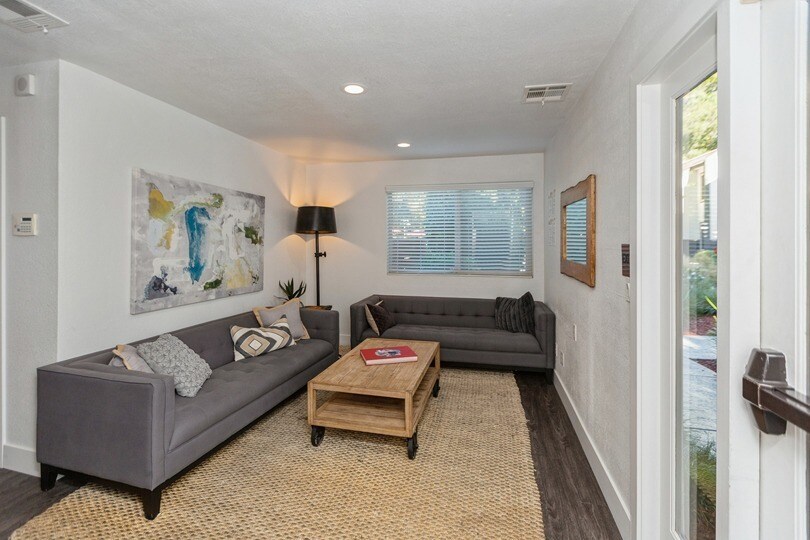 a furnished apartment in Sonoma