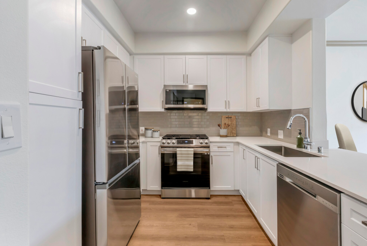 Avalon Thousand Oaks Plaza - Sample Image of Thousand Oaks, CA Furnished Rentals
