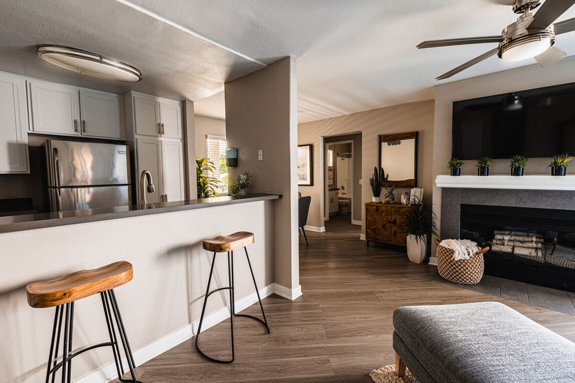 Axiom La Jolla - Sample Image of San Diego, CA Furnished Housing