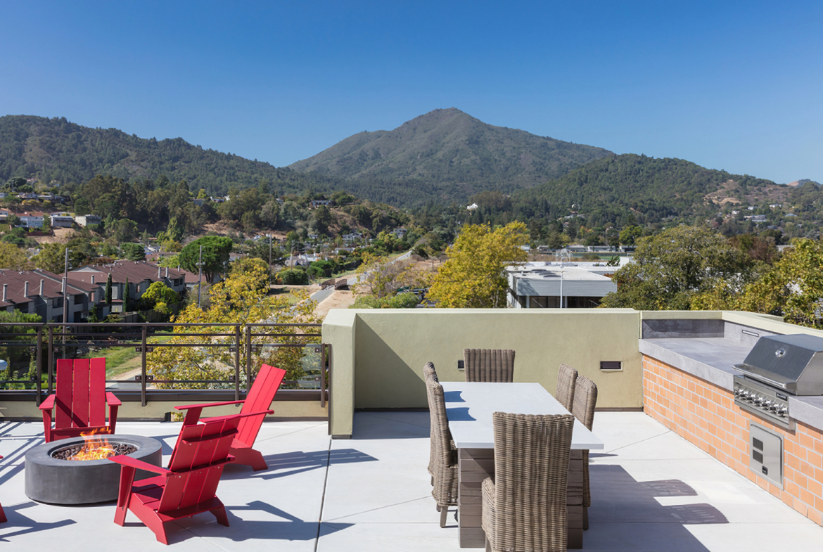 Bell Mt. Tam - Sample Image of Corte Madera, CA Short Term Housing