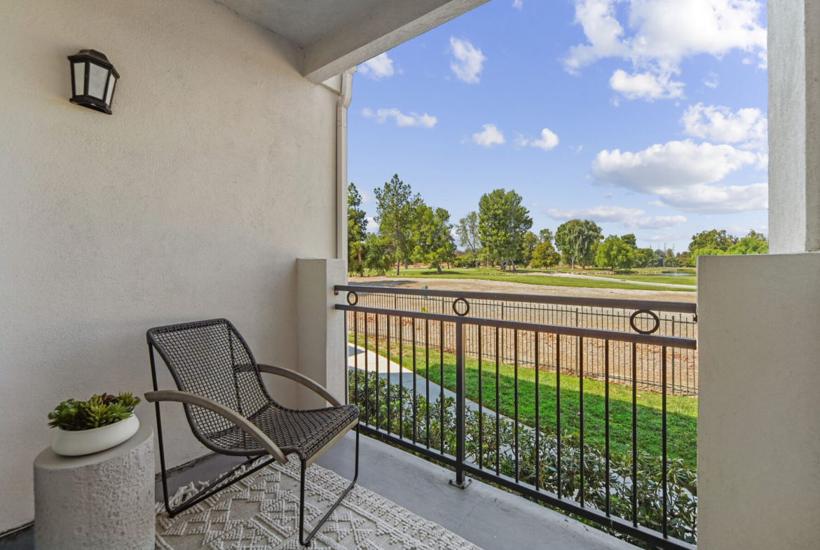 Bell Valencia sample image of Santa Clarita short term housing