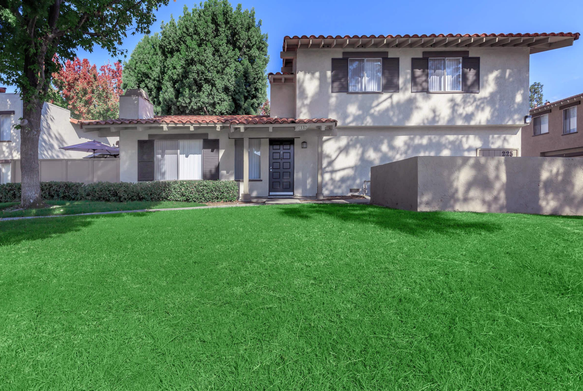 Carlyle Square sample image of Placentia CA short term housing