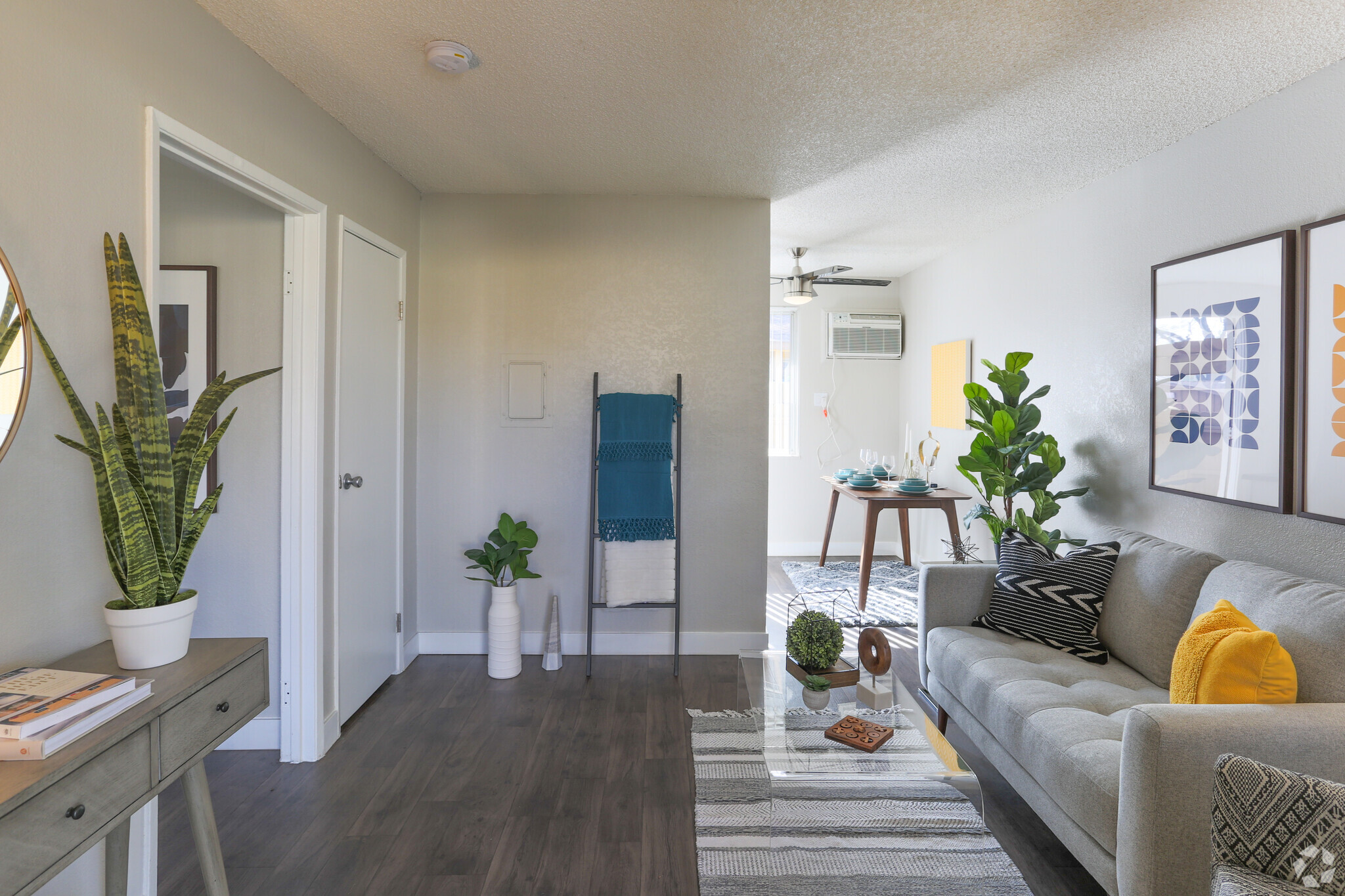 Casitas Apartment Homes - Sample Image of Ontario, CA Serviced Apartments