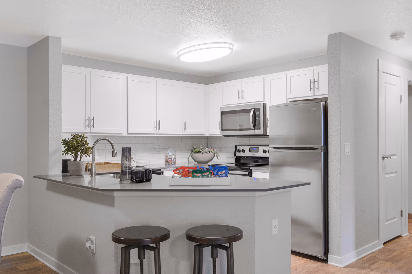 Centro - Sample Image of Hillsboro, OR Corporate Housing
