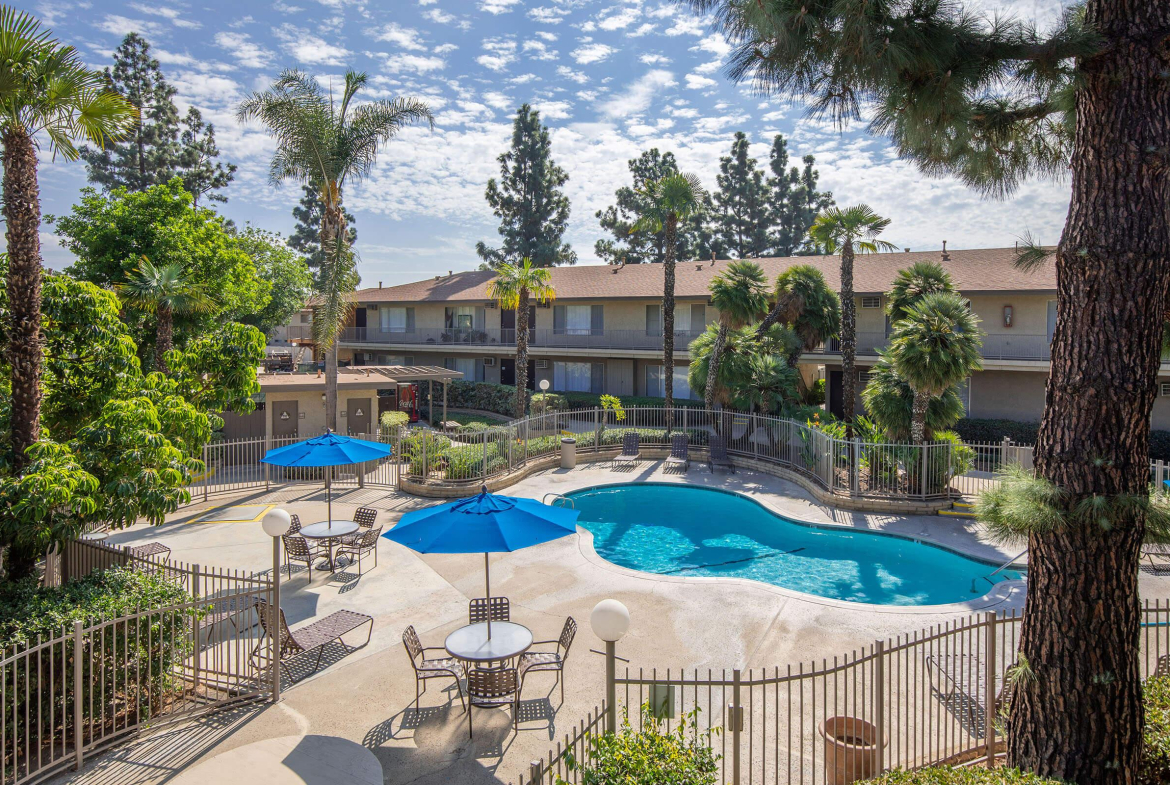 Corsican sample image of Anaheim CA short term housing