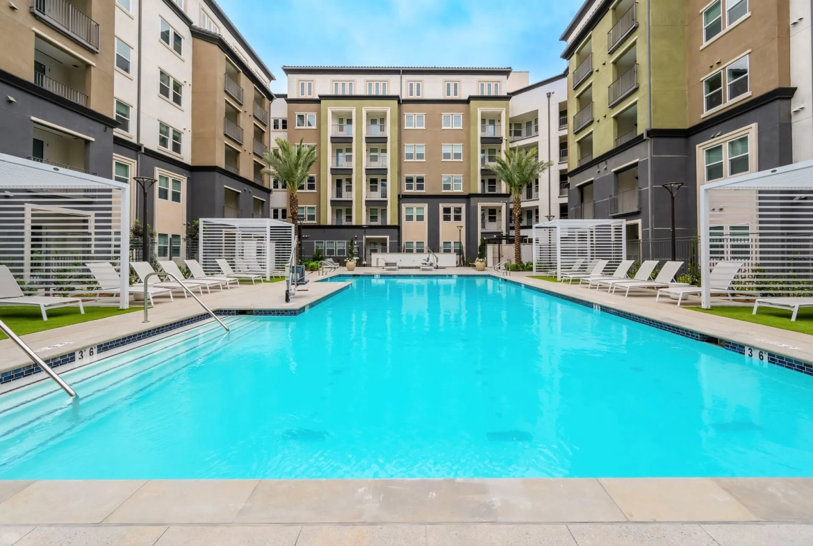 Enzo sample image of Irvine CA short term housing