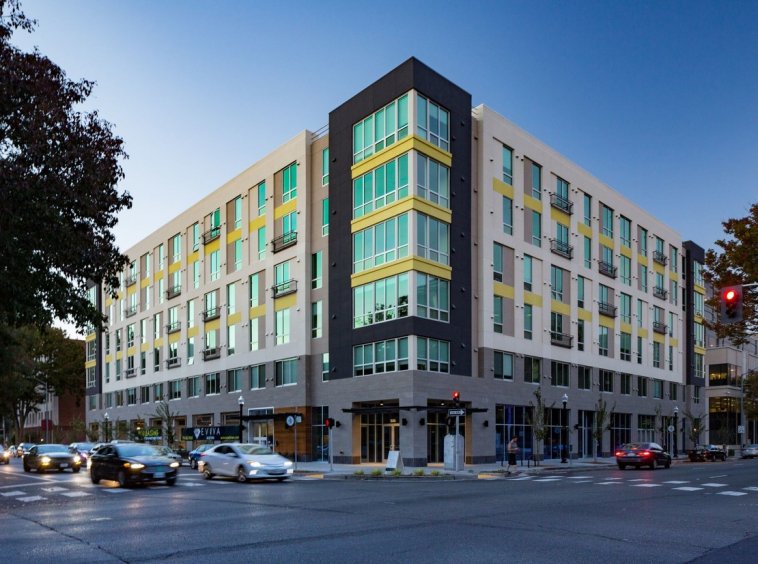Eviva Midtown - Sample Image of Pasadena, CA Intern Housing