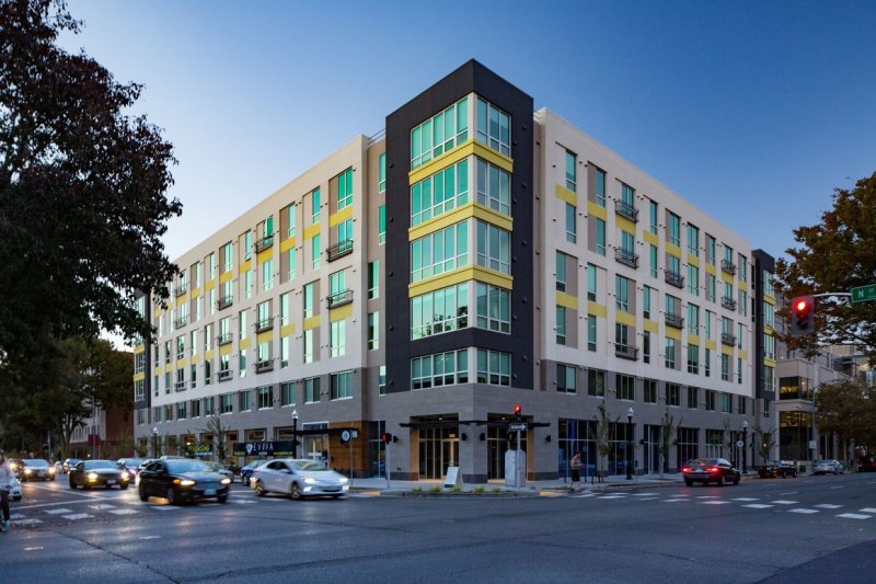 Eviva Midtown - Sample Image of Pasadena, CA Intern Housing