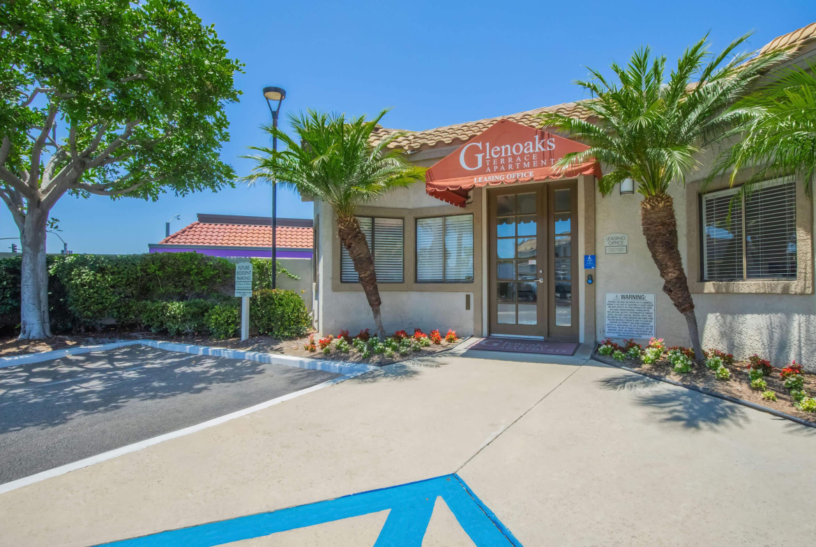 Glenoaks Terrace sample image of Anaheim CA short term housing