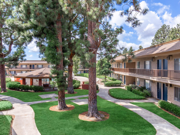Hampshire Square sample image of Anaheim CA short term housing