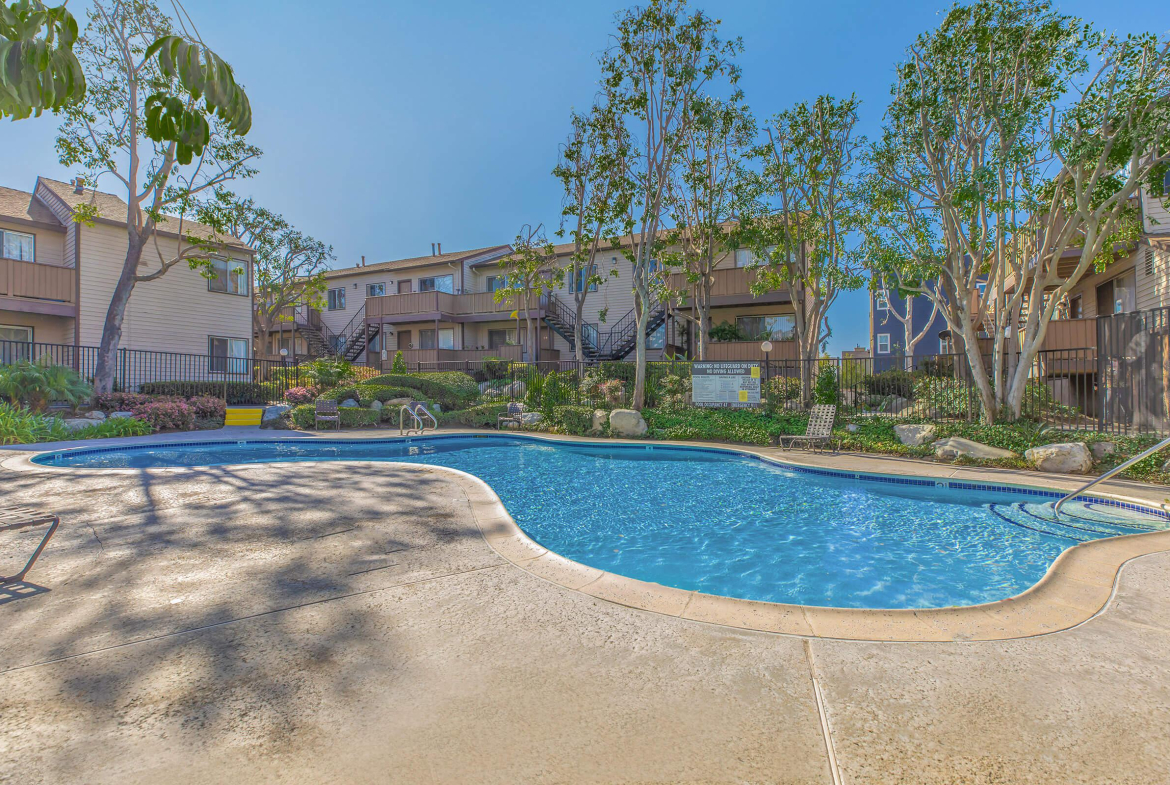 Harbor Pointe sample image of Santa Ana CA short term housing