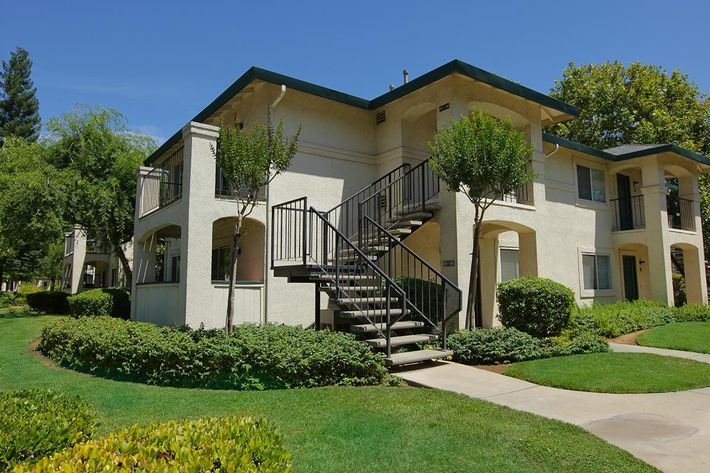 Hyde Park sample image of Fresno CA short term housing