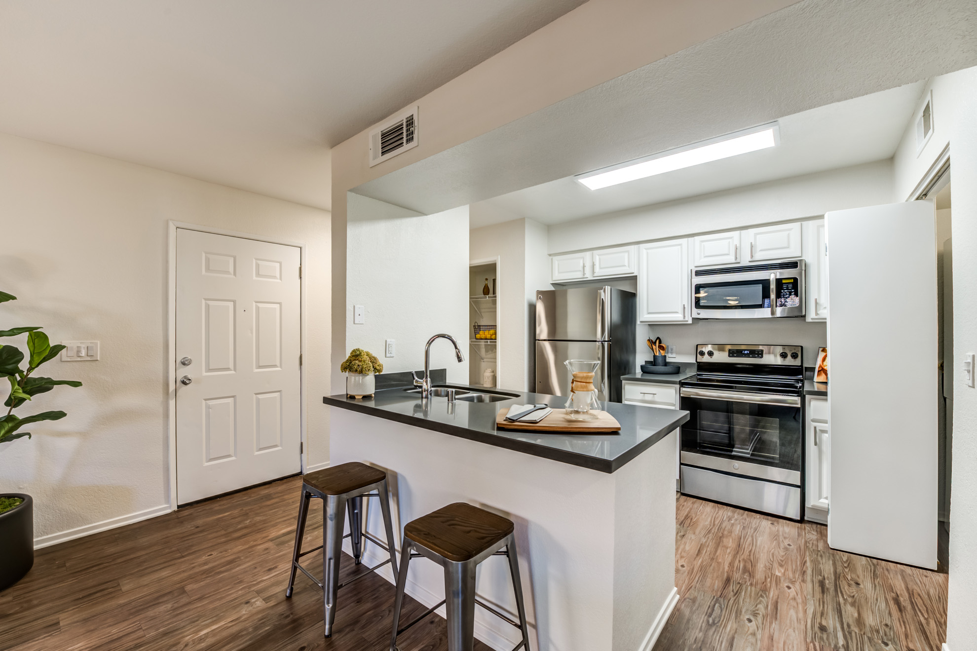 IMT Wood Ranch sample image of Moorpark short term housing