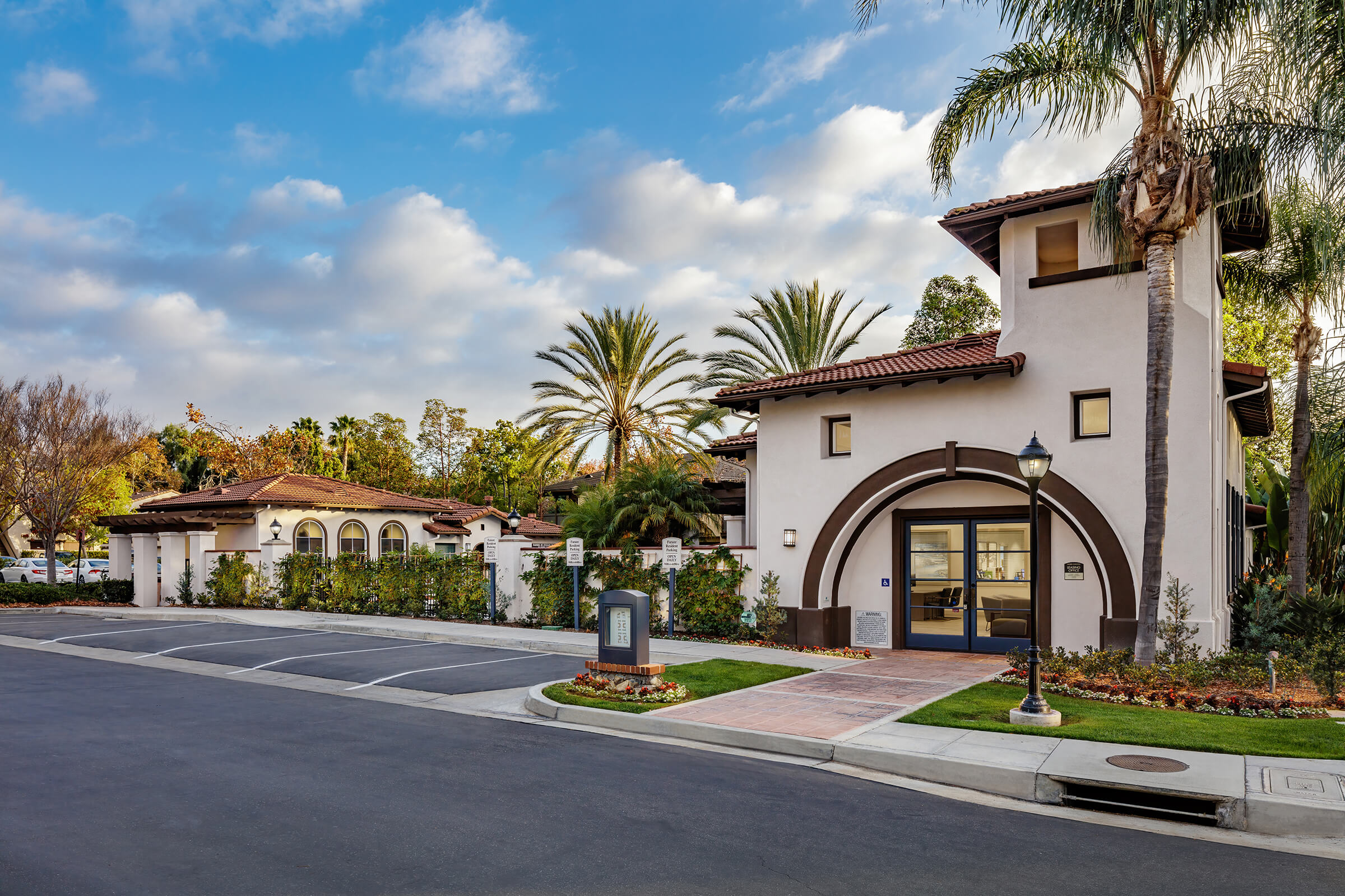 Laurel Canyon sample image of Ladera Ranch CA short term housing