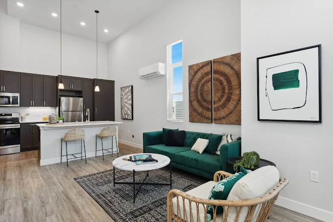 Maven on Broadway - Sample Image of Sacramento, CA Short Term Housing