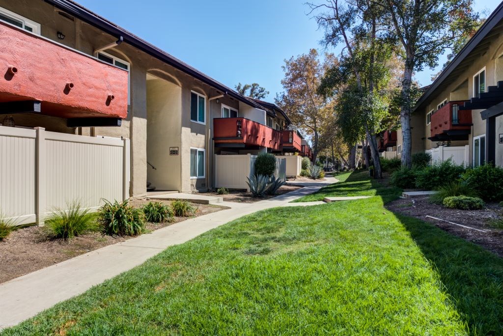 The Meadows Furnished Home-Sample Image of Westlake Village CA Intern Home