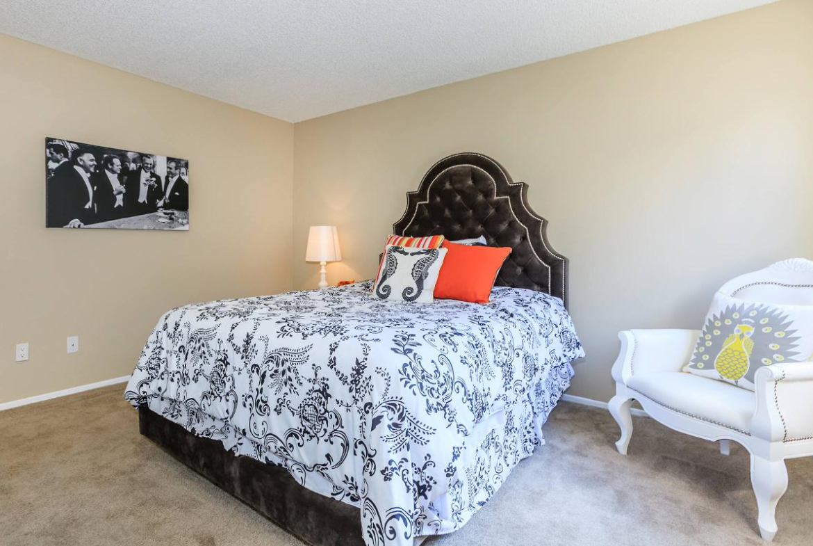 Mojave Blue Apartment Home - Sample Image of Palm Springs, CA Nurse Housing