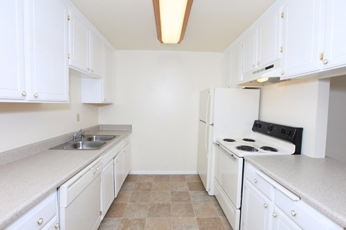 Ocean Breeze Extended Stay-Sample Image of San Diego CA Construction Crew Home