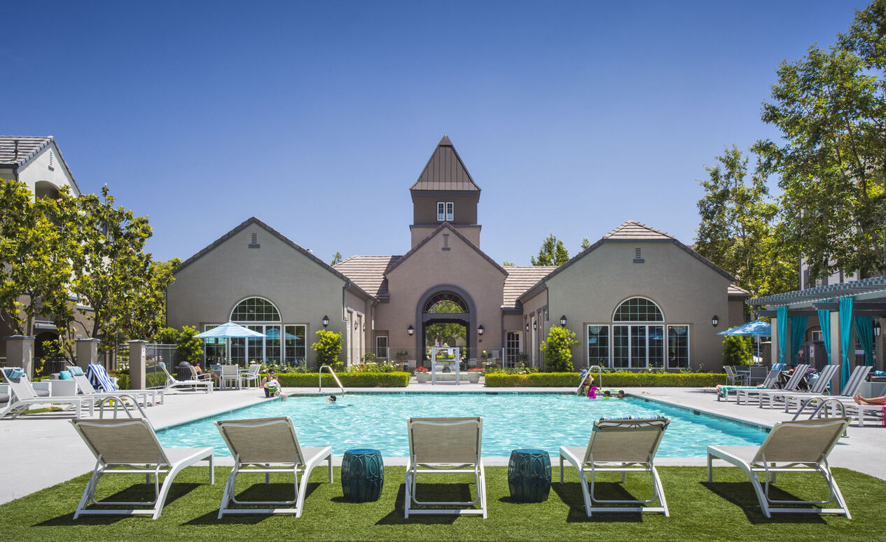 Parc Chateaux sample image of Santa Clarita CA short term housing