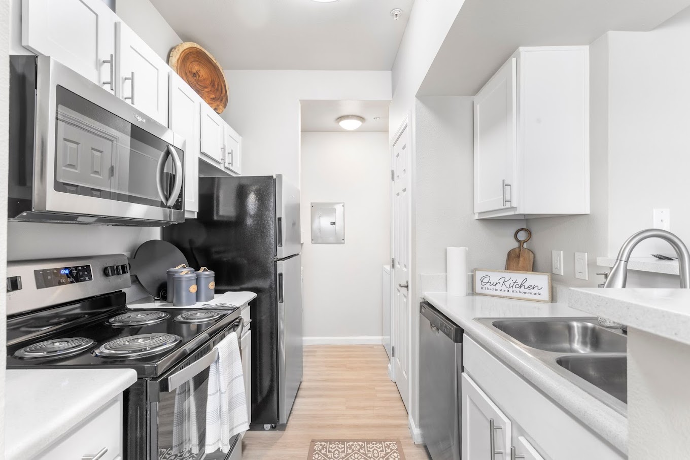 Parkway Terraces - Sample Image of Carson City, NV Furnished Rentals