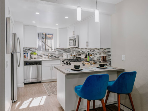 Reserve at South Coast Apartments - Sample Image of Santa Ana, CA Nurse Housing