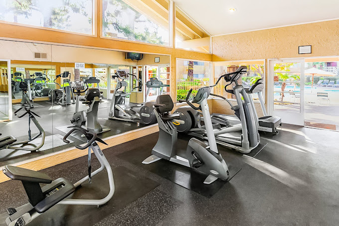 South Coast Racquet Club - Sample Image of Santa Ana, CA Short Term Housing