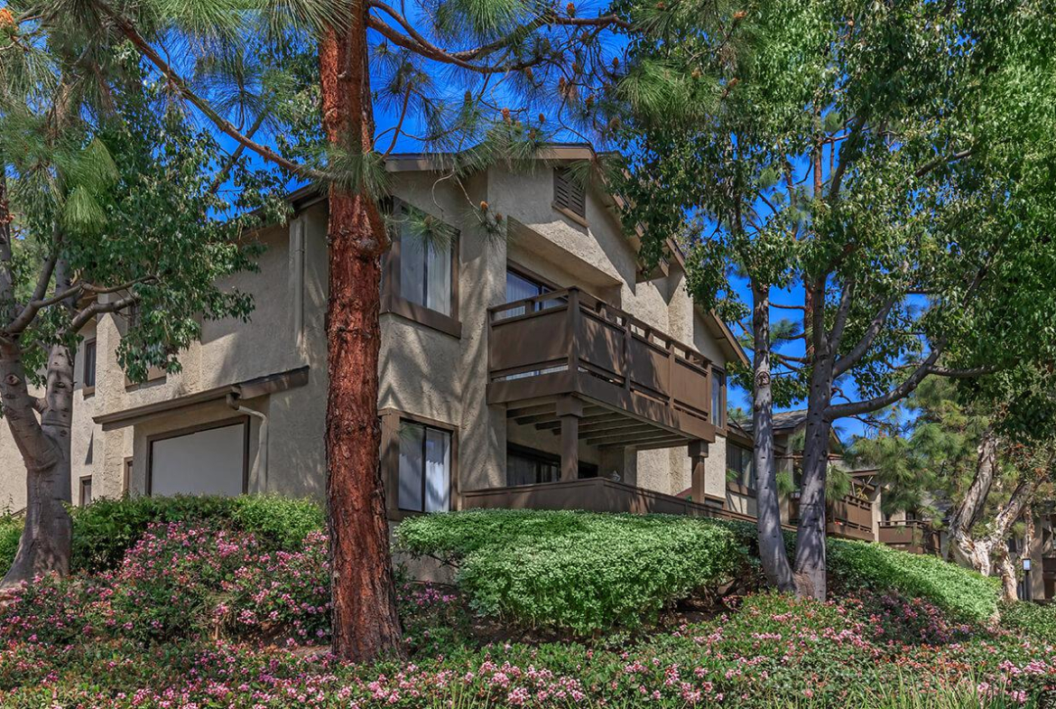 Spring Lakes sample image of Lake Forest short term housing