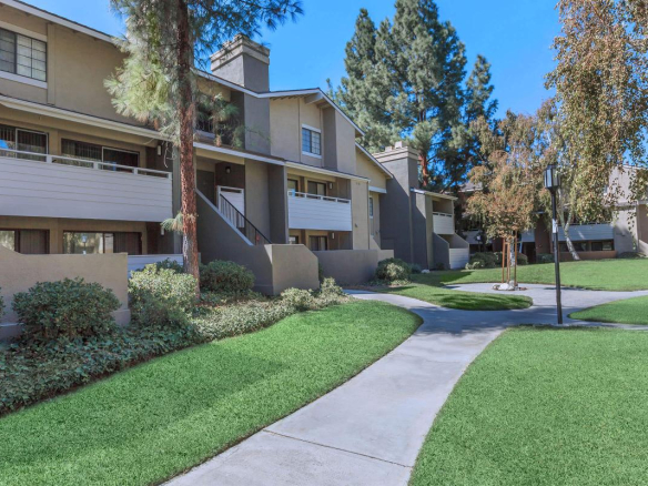 Stone Creek sample image of Valencia CA short term housing