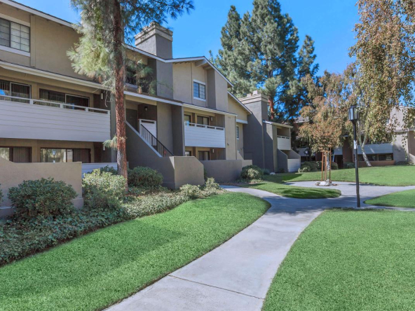 Stone Creek sample image of Valencia CA short term housing