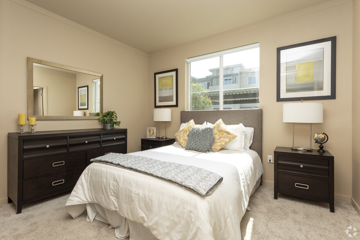Stonebrier - Sample Image of Stockton, CA Short Term Housing