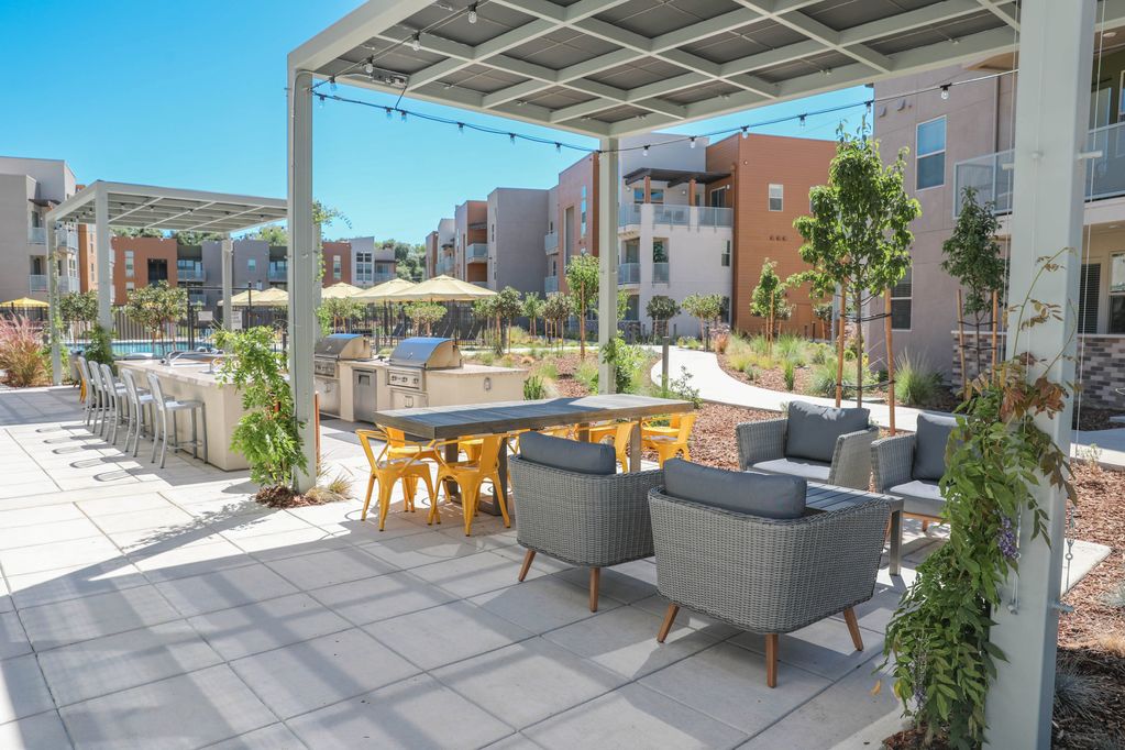 Sutter Green - Sample Image of Sacramento, CA Intern Housing