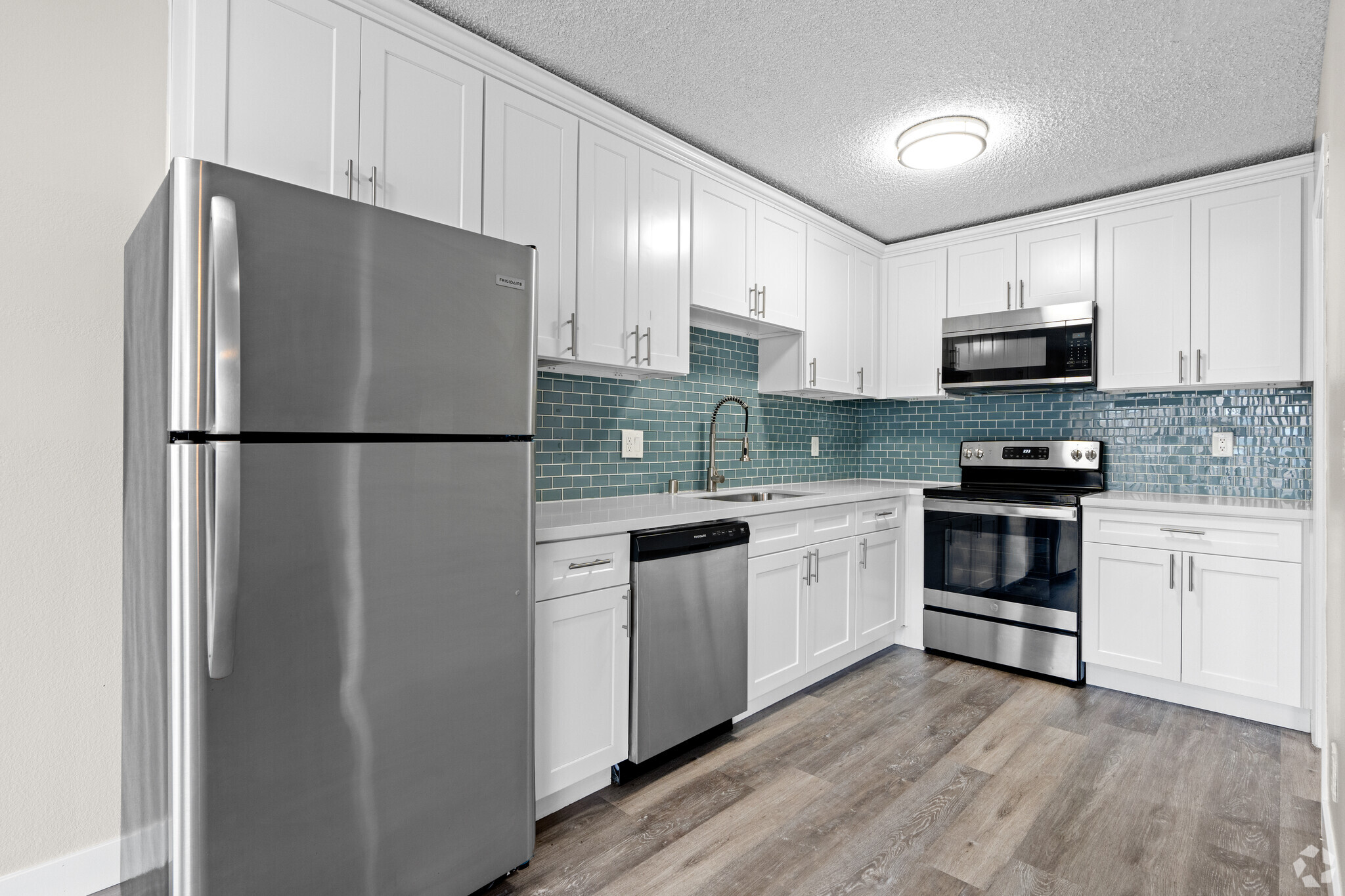 The Astaire - Sample Image of Valley Village, CA Furnished Housing