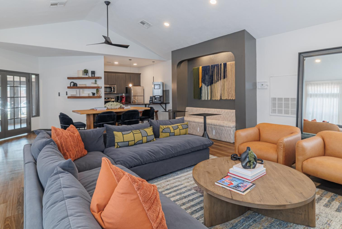 The Elle Collection - Sample Image of Houston, TX Short Term Housing