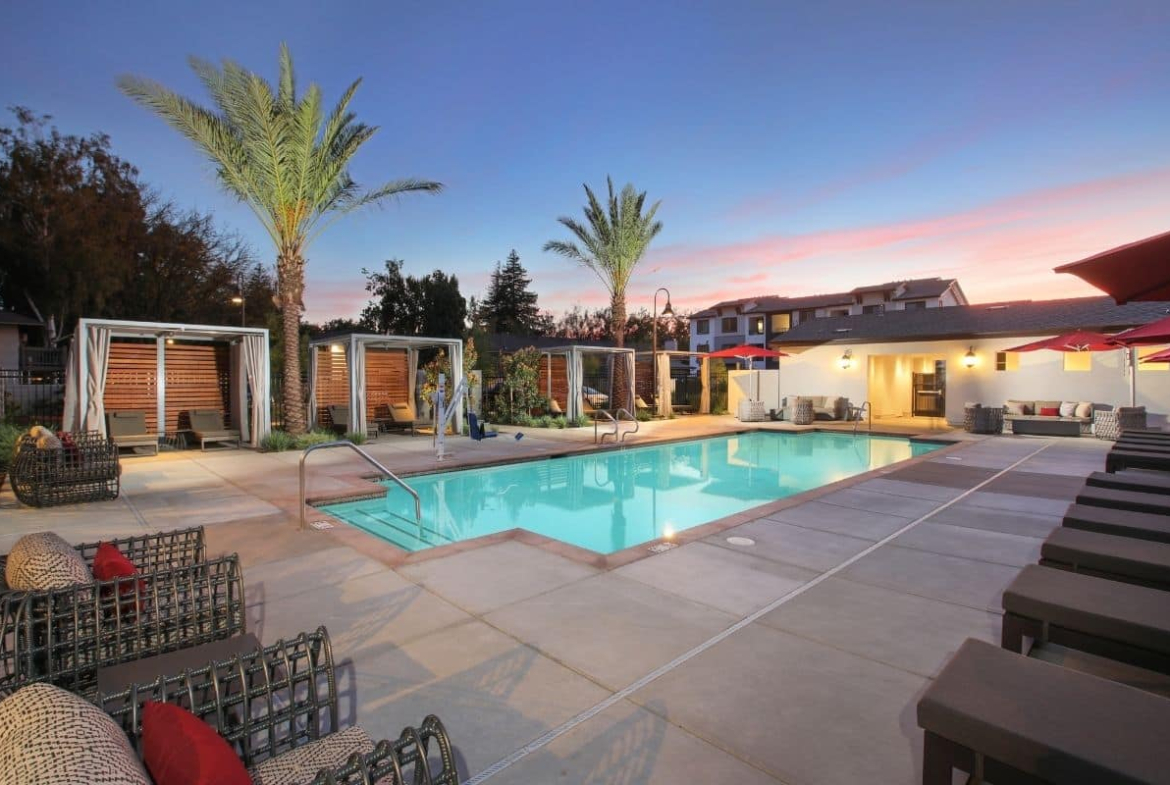 The Strand - Sample Image of Sacramento, CA Short Term Housing