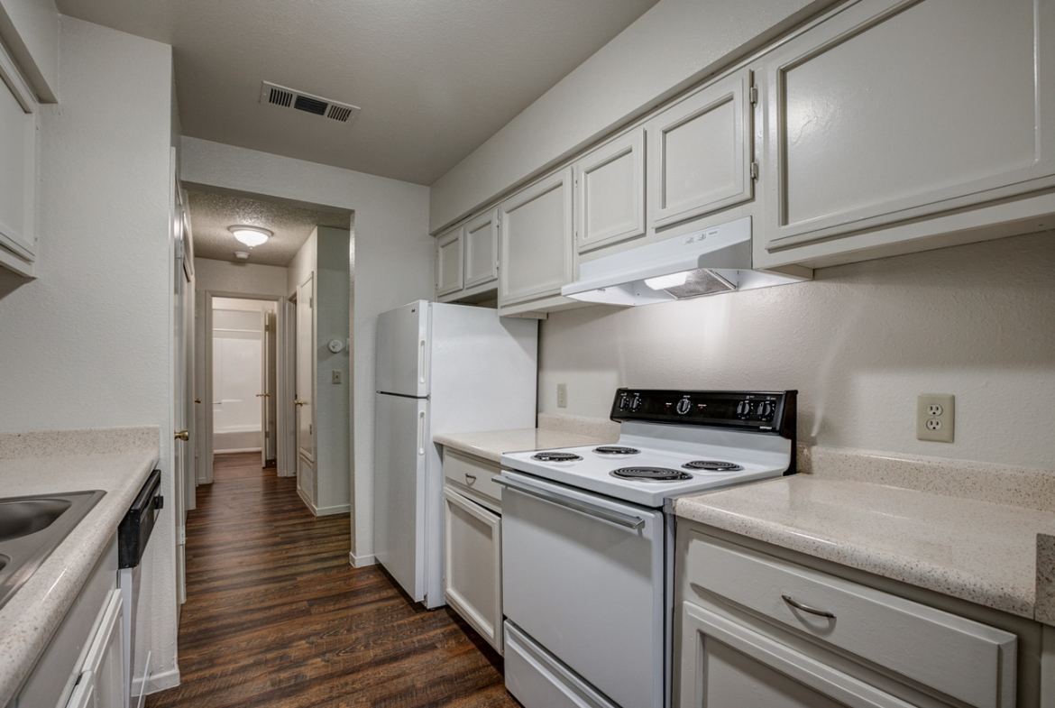 The Villages Apartment Homes - Sample Image of Merced, CA Nurse Housing