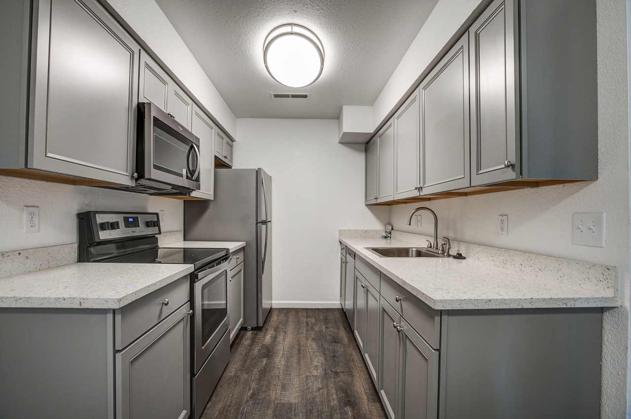 The Villages Apartment Homes - Sample Image of Merced, CA Nurse Housing