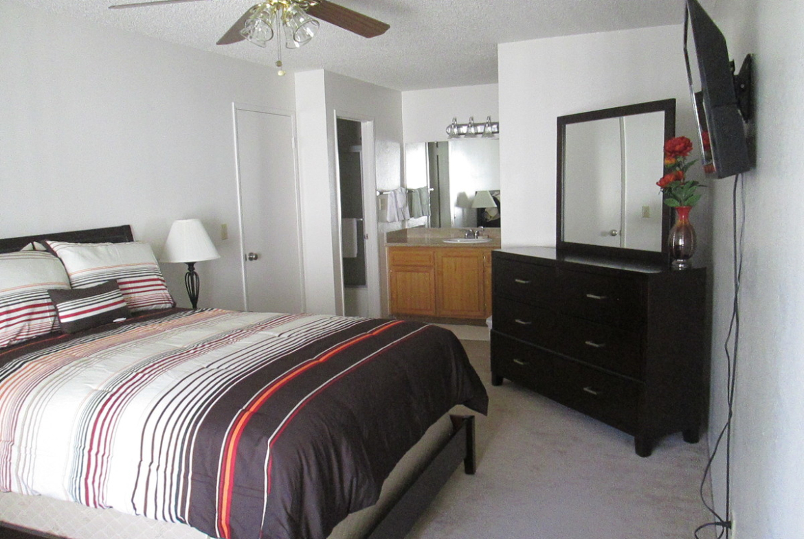 Whispering Meadows - Sample Image of Bakersfield, CA Furnished Rentals