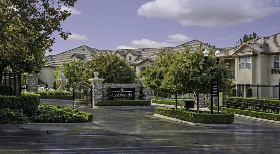 Cotswolds - Sample Image of Fresno, CA Short Term Housing