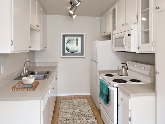 eaves Lake Forest - Sample Image of Lake Forest, CA Furnished Housing
