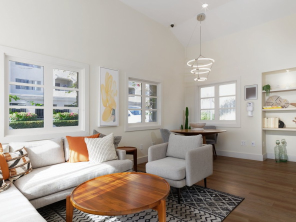 eaves Rancho Penasquitos Apartment - Sample Image of San Diego, CA Nurse Housing
