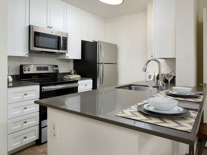eaves Seal Beach - Sample Image of Seal Beach, CA Short Term Housing