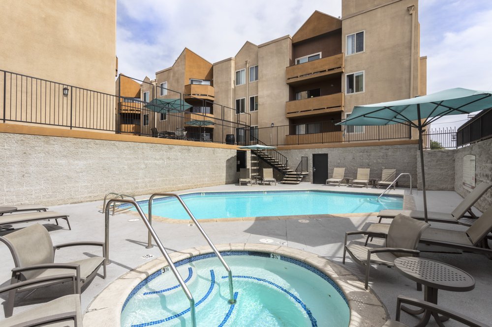 Encino Palms - Sample Image of Encino, CA Corporate Nurse Housing