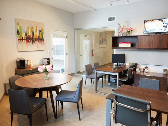 The Highland at Sherman Oaks - Sample Image of Sherman Oaks, CA Intern Housing