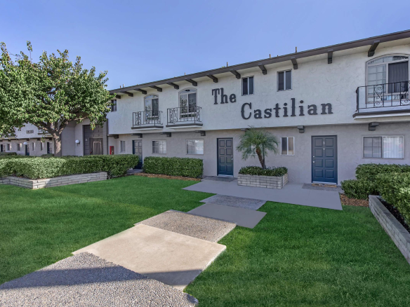 Castillian & Cordova sample image of Tustin CA short term housing