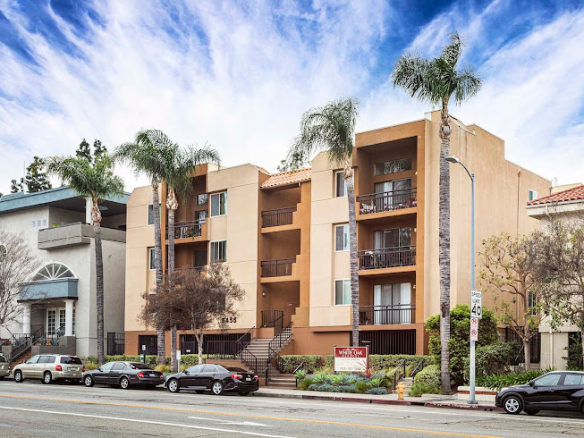 White Oak Gardens - Sample Image of Encino, CA Corporate Housing